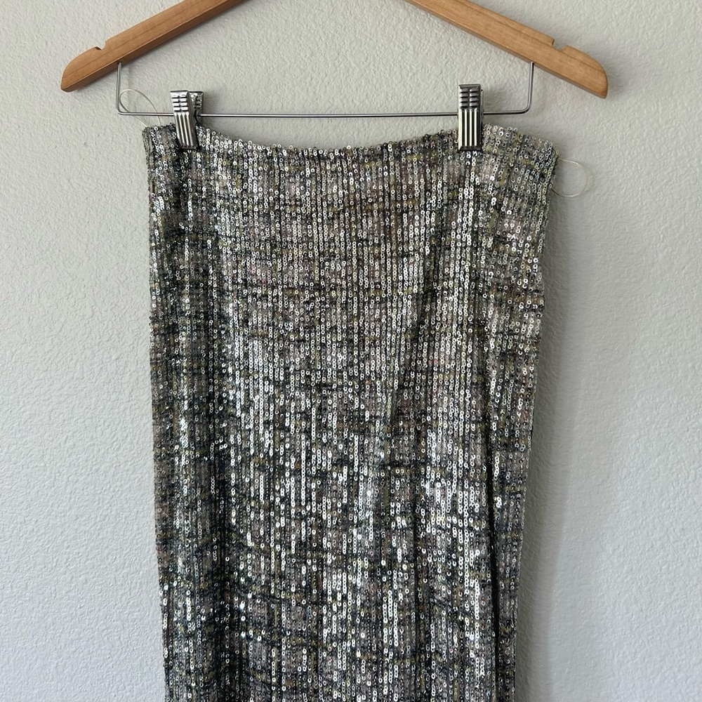 ITMFL Cortado Cher Vest and Indigo Cher Skirt Set in Beige and Silver - Picture 9 of 12